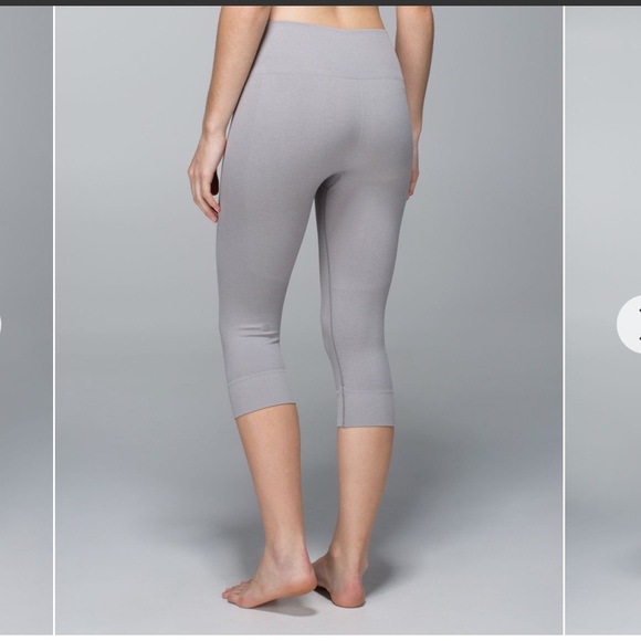 VINTAGE LULULEMON SEAMLESSLY STREET CROP LEGGINGS LIGHT/MEDIUM GRAY SIZE 2 - Picture 2 of 6